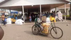 Aha ni ku mupaka w'iyi mijyi yombi ishingiye cyane ku bucuruzi