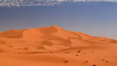 يبلغ ارتفاع كثبان للا العالية في المغرب 100 متر