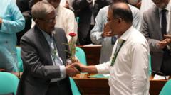 তিনটি ব্যালট বাক্স, দুই জন প্রার্থী ও একটি লাল গোলাপ- যেমন ছিল রাষ্ট্রপতি নির্বাচনে ভোটের চিত্র