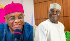 Foto David Mark bụ onyeisioche pati ADC na Atiku Abubakar bụbu osote onyeisiala Naịjirịa ma bụrụkwa onye ji ọkọlọtọ ADC azọ ọkwa onyeisiala na ntuliaka afọ 2027