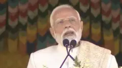 டெல்லி கார் வெடிப்பு: சதிகாரர்கள் நீதியின் முன் நிறுத்தப்படுவார்கள் என பிரதமர் மோதி பேச்சு