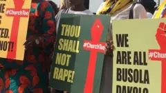Protesters bin match go COZA headquarters on Sunday