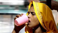 મહિલા