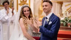 ጆታ ሳምንት በፊት የጋብቻ ሥነ ሥርዓቱን ሲፈጽም 