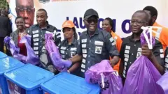 Gomina Sanwo olu nibi ifilọlẹ akoto ikẹgbin nipinlẹ Eko