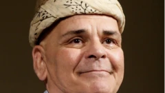 Rasim Öztekin kavuğu Şevket Çoruh'a devrediyor