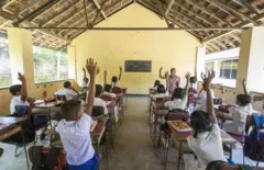 இலங்கை பள்ளி மாதிரி புத்தகத்தில் பாலியல் இணையத்தளத்தின் பெயர் - நடந்தது என்ன?