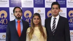 मुकेश अंबानी आणि त्यांचे कुटुंब