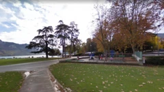 Di Annecy park and one playground 