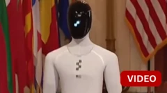 காணொளி: மனித உருவ ரோபோவுடன் தொழில்நுட்ப மாநாட்டில் பங்கேற்ற மெலானியா டிரம்ப்