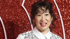 Sandra Oh dit que les menstruations doivent être normalisées.