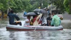 உத்தரப்பிரதேசம், பிகாரில் கடும்மழை வெள்ளம்: