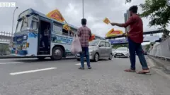''මිනිස්සු ඉල්ලන්නේ ජාතික කොඩි නෙමේ, කළු කොඩි''