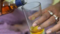 Nama dhugaatii qicaa jiru