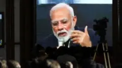 પ્રતીકાત્મક તસવીર