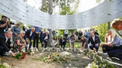 норвегия поминает жертв