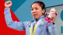 காமன்வெல்த் போட்டியில் தங்கப் பதக்கம் வென்ற மீராபாய் சானுவின் கதை