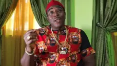 Bob Manuel Udokwu sị ka ndị Igbo jidesie asụsụ ha na omenala ike dịka ya si eme.