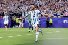 Lionel Messi marcou três gols contra a Argélia, Kylian Mbappé fez dois gols contra o Senegal, enquanto Vinicius Jr. marcou em cada uma das duas partidas do Brasil