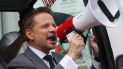 Президентликка номзод Рафал Тшасковский сайловолди кампаниясида ўзининг Украинага хайрихоҳлиги кўз-кўз қилмаяпти. 