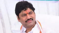 धनंजय मुंडे