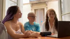 ЛГБТ-семья