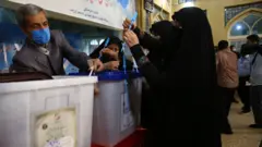 در این انتخابات در کنار رییس جمهوری آینده ایران، برخی اعضای مجلس خبرگان رهبری و نمایندگان مجلس در کنار اعضای شوراهای اسلامی شهر و روستا انتخاب می‌شوند.