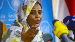 የሱዳን የውጪ ጉዳይ ሚንስቴር ማሪያም አል-ሳዲቅ አል-መሃዲን ቅዳሜ ለጋዜጠኞች ሲናገሩ