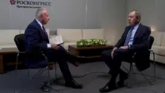 Rusiya Ukrayna müharibəsi Sergey Lavrov Stiv Rosenberg Donetsk Luhansk separatçı region 