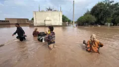 سیلاب متاثرین