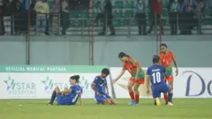 नेपाल र बाङ्गलादेशको महिला फूटबल टोली