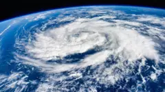 ક્રેથોન વાવાઝોડાની પવનની ગતિ 250 કિલોમીટરથી લઈને 295 કિલોમીટર સુધી રહેશે