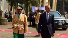ባራክ ኦባማ ኣብ ኣዲስ ኣበባ ወግዓዊ ኣቀባብላ ኣብ ዝተገብረሉ እዋን