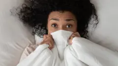لماذا تزورنا الأحلام الغريبة وقت الوباء