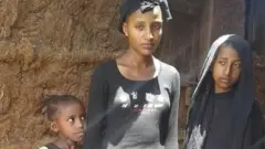 Ijoollee dubaraa daandiitti bahan