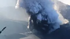 Tangkuban Perahu diperkirakan akan erupsi selama kurang lebih satu minggu.
