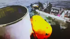 صور حطام الصاروخ في البحر نشرتها كوريا الجنوبية