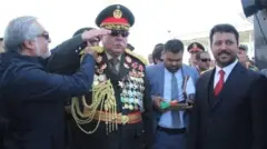 Маршал Дўстум