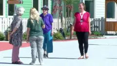 دهکده مخصوص مبتلایان به اختلال شناخت و حافظه