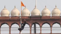 ਲਾਲ ਕਿਲੇ ਉੱਤੇ ਕਿਸਾਨ