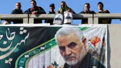 Protestos no Irã contra assassinato do general Qassem Soleimani