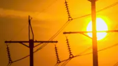 இந்தியா முழுவதும் வீசும் வெப்ப அலை: காரணம் என்ன?