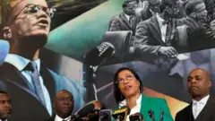 إليسا شباز، ابنة مالكولم إكس