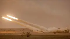 صواريخ هايمارس الأمريكية.