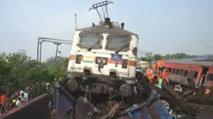 ट्रेन