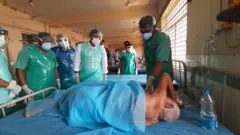 వృద్ధులకు చికిత్స