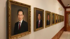 Portraits of former South Korean presidents