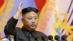 சர்வதேச அணுசக்தி முகமையில் இருந்து நீக்கப்பட்டபின் அணு ஆயுத உற்பத்தியில் வடகொரியா தொடர்ந்து ஈடுபடுகிறது.