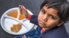 लहान मुलगी