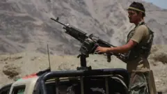 ਕਈ ਸੂਬਿਆਂ ਵਿੱਚ ਫੌਜ ਅਤੇ ਤਾਲਿਬਾਨ ਆਹਮਣੇ ਸਾਹਮਣੇ